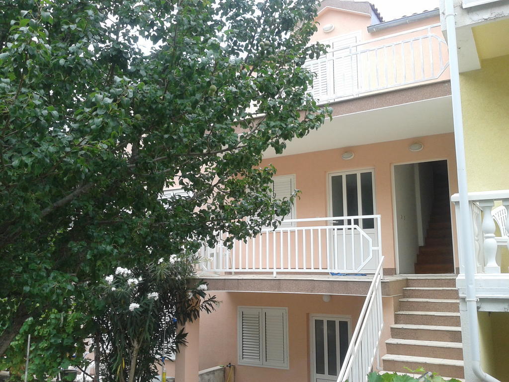 Apartments Loncarevic Slano Buitenkant foto